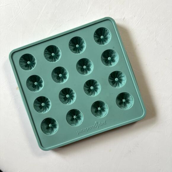 The Pampered Chef Silicone Fluted Chocolate Mold - Picture 2 of 5